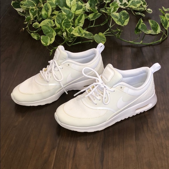 Nike Shoes | Womens White 6 Us Trainers | Poshmark